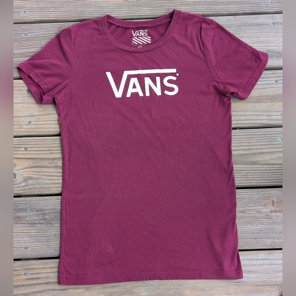 Vans Maroon Tee with White Logo Size Womens Medium